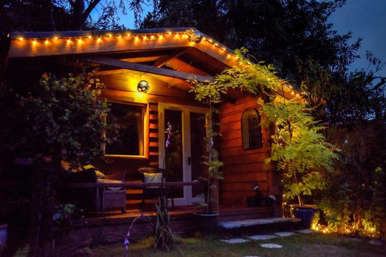 Ward Avenue Bed & Breakfast 4*