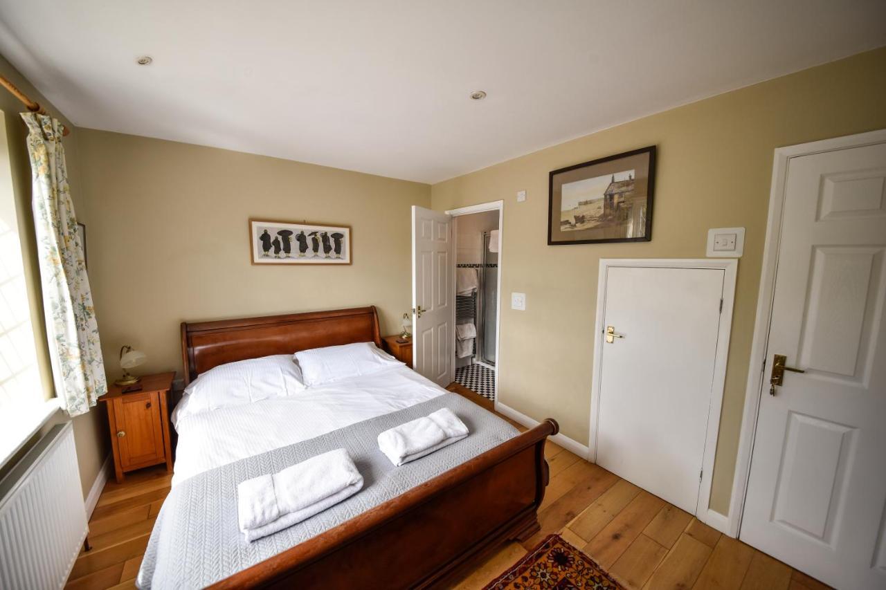 Ward Avenue 4*