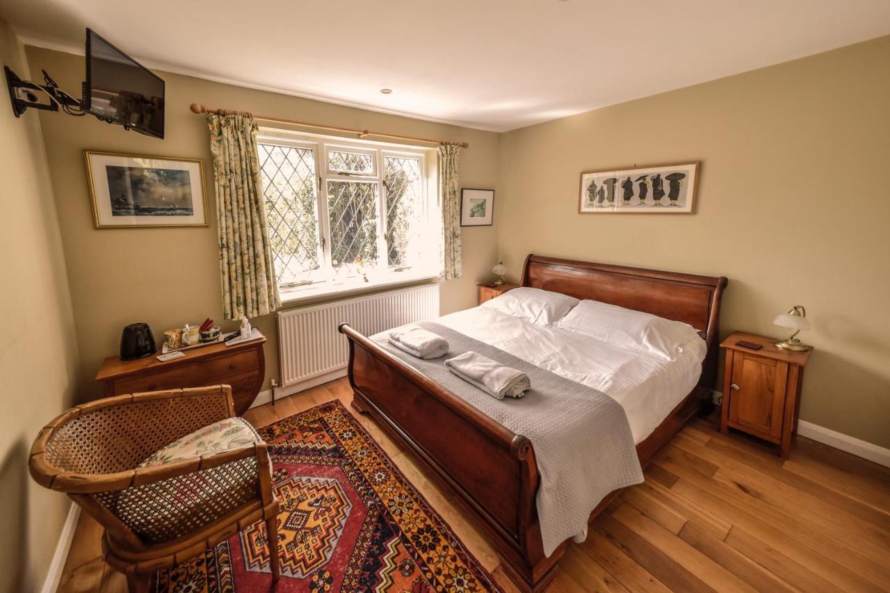 Ward Avenue Bed & Breakfast 4*