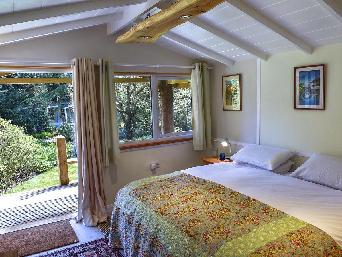Ward Avenue 4*